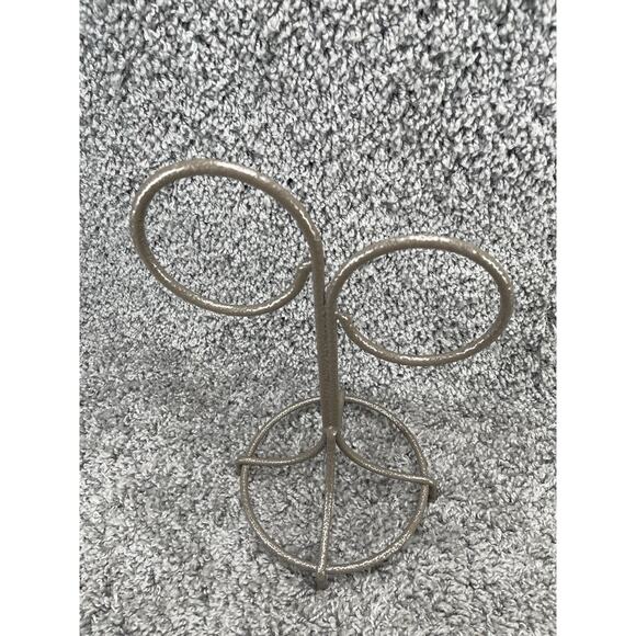 2 Ring Free Standing Coated Wrought Iron Towel Rack Preowned Home Decor - Picture 3 of 12